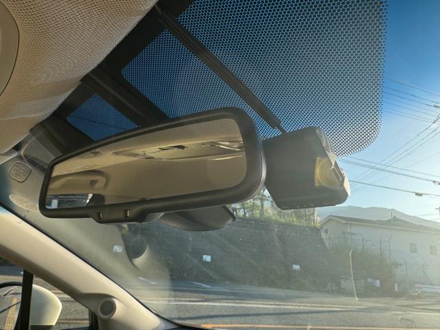 クラリティＰＨＥＶ ＥＸ　１オーナー　禁煙車　ディーラー記録簿　Ｈ３１．１　Ｒ１．８　Ｒ２．９　Ｒ４．１０．　Ｒ６．９有　ＬＥＤヘッド　デイライト　ＨＯＮＤＡセンシング　ビルトインＥＴＣ　純正ドラレコ　メッキサイドガーニッシュ（20枚目）