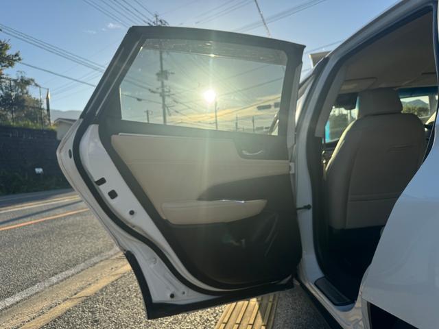 クラリティＰＨＥＶ ＥＸ　１オーナー　禁煙車　ディーラー記録簿　Ｈ３１．１　Ｒ１．８　Ｒ２．９　Ｒ４．１０．　Ｒ６．９有　ＬＥＤヘッド　デイライト　ＨＯＮＤＡセンシング　ビルトインＥＴＣ　純正ドラレコ　メッキサイドガーニッシュ（32枚目）