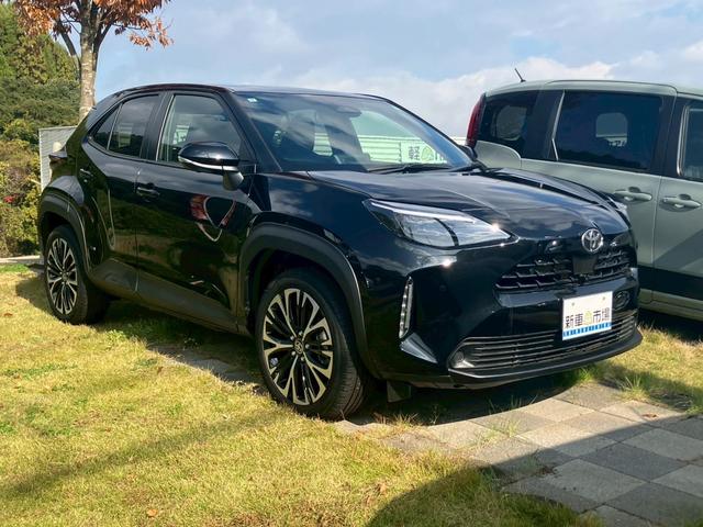 ヤリスクロス ハイブリッドZ インテリジェントキー ブルートゥース クリソナ 衝突安全ボディ レーンアシスト USB オートマチックハイビーム LEDライト リアカメラ SDナビ ナビ クルーズコントロール 横滑り防止システム(3枚目)