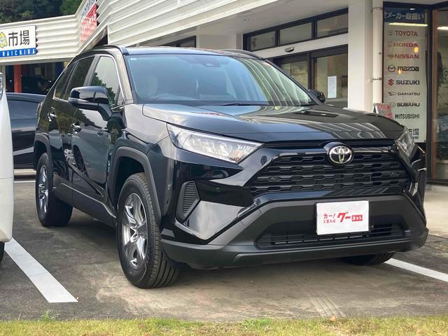 RAV4 X 4WD バックカメラ クリアランスソナー オートクルーズコントロール レーンアシスト 衝突被害軽減システム オートマチックハイビーム オートライト LEDヘッドランプ アルミホイール スマートキー(13枚目)