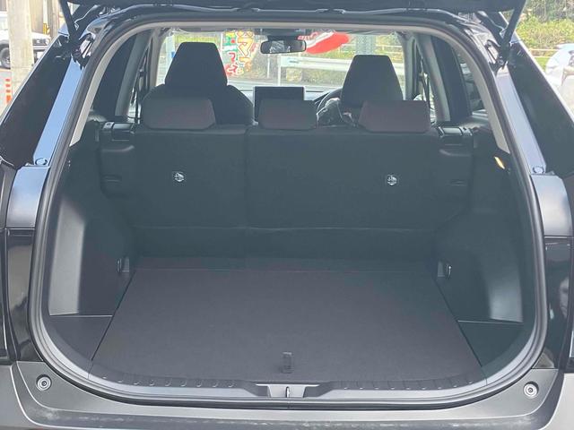 RAV4 X 4WD バックカメラ クリアランスソナー オートクルーズコントロール レーンアシスト 衝突被害軽減システム オートマチックハイビーム オートライト LEDヘッドランプ アルミホイール スマートキー(19枚目)