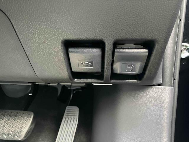 RAV4 X 4WD バックカメラ クリアランスソナー オートクルーズコントロール レーンアシスト 衝突被害軽減システム オートマチックハイビーム オートライト LEDヘッドランプ アルミホイール スマートキー(29枚目)