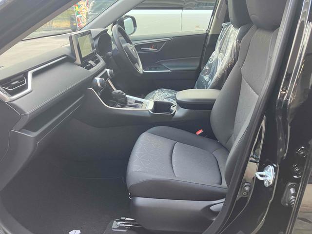 RAV4 X 4WD バックカメラ クリアランスソナー オートクルーズコントロール レーンアシスト 衝突被害軽減システム オートマチックハイビーム オートライト LEDヘッドランプ アルミホイール スマートキー(39枚目)