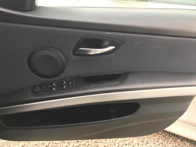 320iツーリング TV ナビ AW ETC AC オーディオ付 AT スマートキー HID パワーウィンドウ パワーシート(11枚目)