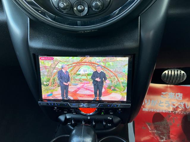 ＭＩＮＩ クーパーＳＤ　クロスオーバー　サイドエアバッグ　フルオートエアコン　助手席エアバッグ　パワーウインドウ　パワステ　ＡＢＳ　運転席エアバッグ　盗難防止装置（19枚目）
