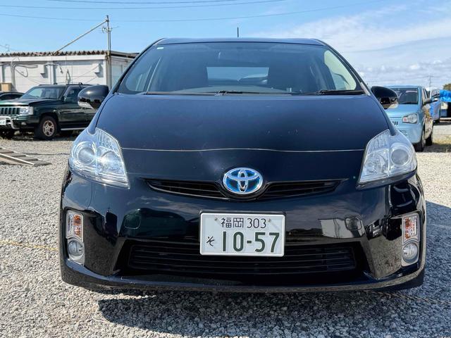 プリウス Ｓ　ハイブリッド　ＥＴＣ　バックカメラ　ナビ　オートライト　スマートキー　電動格納ミラー　ＣＶＴ　盗難防止システム　衝突安全ボディ　アルミホイール　ミュージックプレイヤー接続可　ＡＢＳ　ＥＳＣ　エアコン（16枚目）