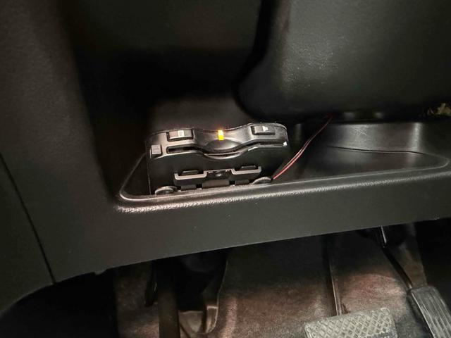 N-BOXカスタム G・Lパッケージ ETC バックカメラ 両側スライド・片側電動 ナビ TV HID スマートキー アイドリングストップ ベンチシート CVT 盗難防止システム ABS ESC アルミホイール エアコン(7枚目)