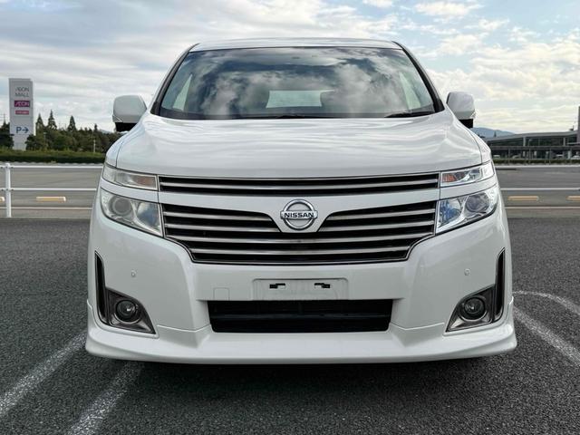 エルグランド ２５０ハイウェイスターアーバンクロム　ドライブレコーダー　ＥＴＣ　全周囲カメラ　ナビ　クリアランスソナー　両側電動スライドドア　オートライト　ＨＩＤ　スマートキー　電動格納ミラー　３列シート　ＣＶＴ　アルミホイール（13枚目）