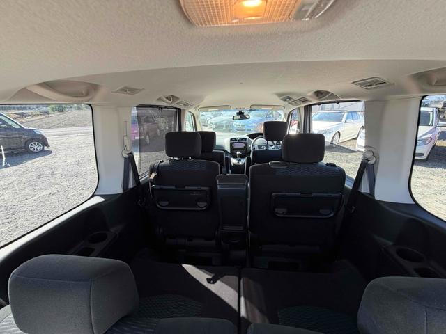 セレナ 20X S-ハイブリッドアドバンスドセーフティパック ETC 全周囲カメラ ナビ クリアランスソナー オートクルーズコントロール レーンアシスト 衝突被害軽減システム 両側電動スライドドア スマートキー アイドリングストップ 電動格納ミラー 3列シート(14枚目)