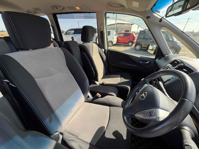 セレナ ライダーブラックラインＳ－ＨＶアドバンスドセーフティ　ＥＴＣ　ナビ　オートクルーズコントロール　レーンアシスト　衝突被害軽減システム　両側電動スライドドア　ＬＥＤヘッドランプ　スマートキー　アイドリングストップ　電動格納ミラー　３列シート　ＣＶＴ（11枚目）