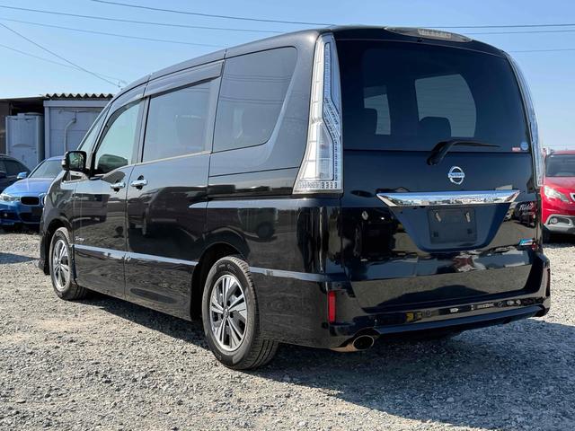 セレナ ライダーブラックラインＳ－ＨＶアドバンスドセーフティ　ＥＴＣ　ナビ　オートクルーズコントロール　レーンアシスト　衝突被害軽減システム　両側電動スライドドア　ＬＥＤヘッドランプ　スマートキー　アイドリングストップ　電動格納ミラー　３列シート　ＣＶＴ（20枚目）