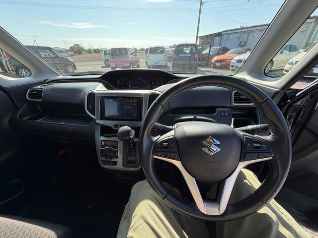 ソリオ ハイブリッドＭＺ　ＥＴＣ　バックカメラ　オートクルーズコントロール　レーンアシスト　衝突被害軽減システム　両側電動スライドドア　オートライト　ＨＩＤ　スマートキー　アイドリングストップ　シートヒーター　ウォークスルー（2枚目）