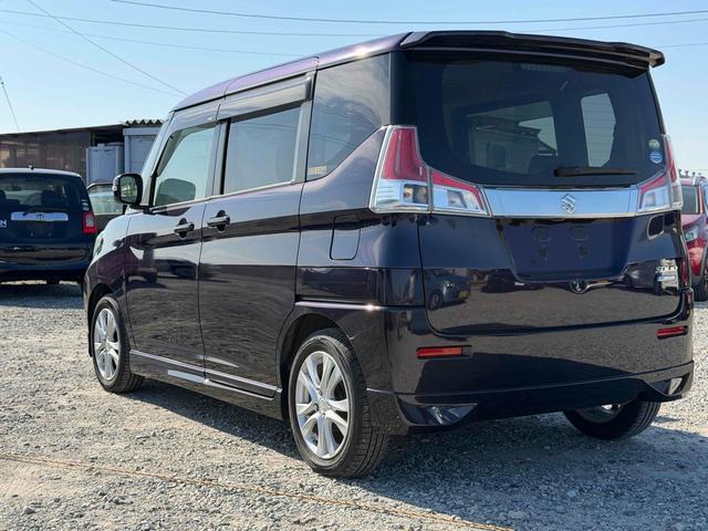 ソリオ ハイブリッドＭＺ　ＥＴＣ　バックカメラ　オートクルーズコントロール　レーンアシスト　衝突被害軽減システム　両側電動スライドドア　オートライト　ＨＩＤ　スマートキー　アイドリングストップ　シートヒーター　ウォークスルー（18枚目）