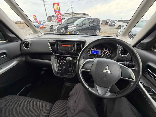 ｅＫスペースカスタム カスタムＴ　ｅ－アシスト　バックカメラ　両側電動スライドドア　衝突被害軽減システム　ＨＩＤ　スマートキー　アイドリングストップ　電動格納ミラー　ベンチシート　ＣＶＴ　盗難防止システム　ＡＢＳ　ＥＳＣ　ＣＤ（2枚目）