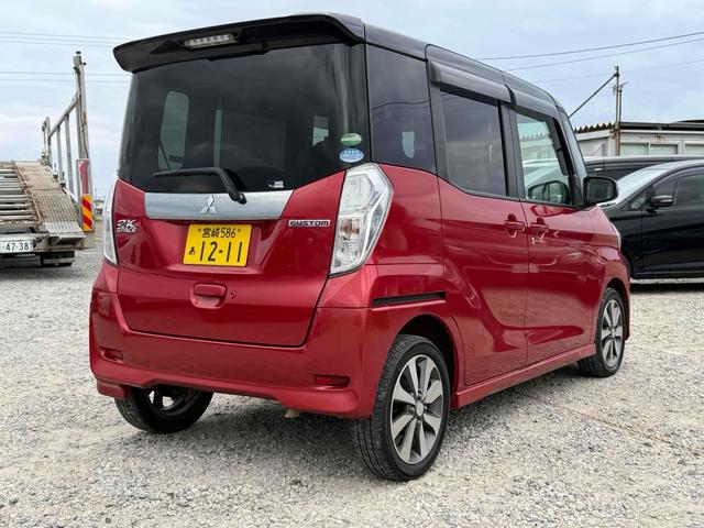 ｅＫスペースカスタム カスタムＴ　ｅ－アシスト　バックカメラ　両側電動スライドドア　衝突被害軽減システム　ＨＩＤ　スマートキー　アイドリングストップ　電動格納ミラー　ベンチシート　ＣＶＴ　盗難防止システム　ＡＢＳ　ＥＳＣ　ＣＤ（12枚目）