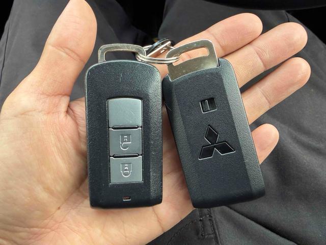 便利なナビ付！旅行やレジャーにと様々なシーンで大活躍！ドライブが楽しくなりますね！