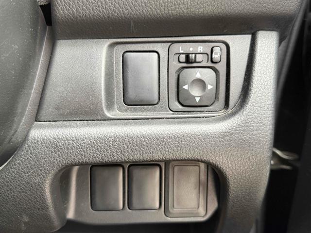 ご覧頂きまして誠に有難うございます！！是非ご来店して頂き、実際にご覧になって頂ければと思います。お客様からのご連絡をスタッフ一同、心よりお待ちしております