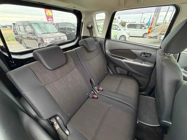 バックカメラ装備。駐車が苦手な方には欠かせません。