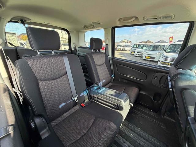 セレナ ハイウェイスター Vセレクション+セーフティII 4WD ドライブレコーダー ETC 全周囲カメラ ナビ TV クリアランスソナー オートクルーズコントロール レーンアシスト 衝突被害軽減システム 両側電動スライドドア LEDヘッドランプ(12枚目)