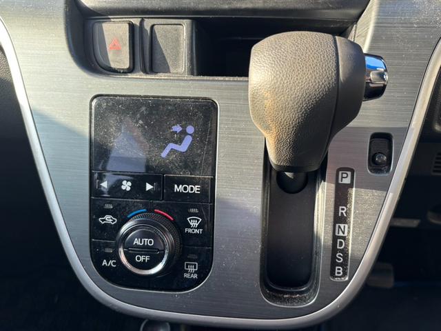 ムーヴ カスタム　Ｘ　ＳＡ　キーレス　インテリジェントキー　衝突回避支援システム　衝突安全ボディ　アイドリングストップ機能　ナビ（4枚目）