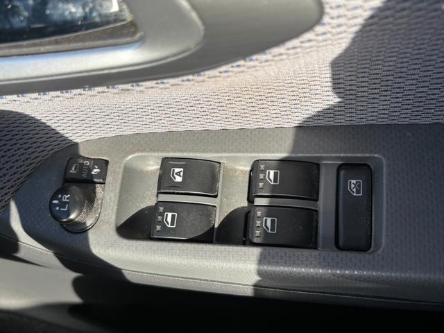 ムーヴ カスタム　Ｘ　ＳＡ　キーレス　インテリジェントキー　衝突回避支援システム　衝突安全ボディ　アイドリングストップ機能　ナビ（5枚目）