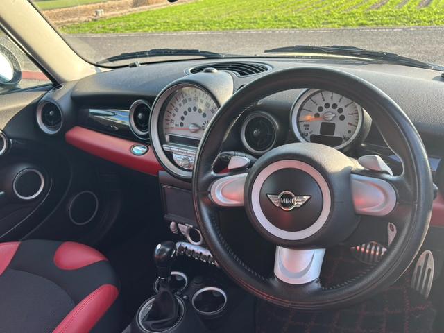 ＭＩＮＩ クーパーＳ　フルセグＴＶ　Ｂｌｕｅｔｏｏｔｈ　パドルシフト　ＨＩＤライト（3枚目）