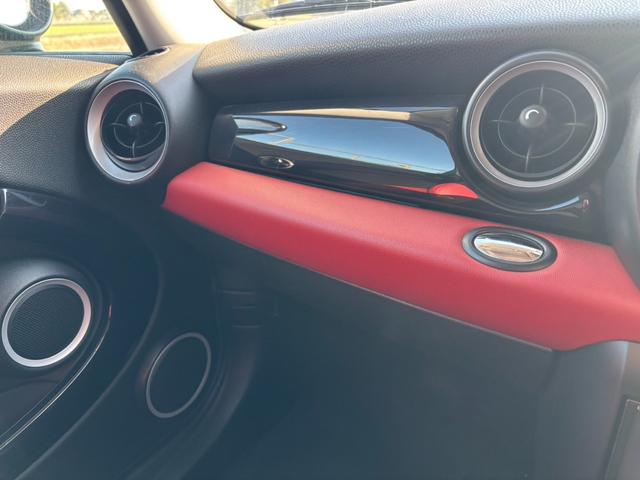 ＭＩＮＩ クーパーＳ　フルセグＴＶ　Ｂｌｕｅｔｏｏｔｈ　パドルシフト　ＨＩＤライト（5枚目）