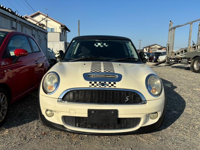 ＭＩＮＩ クーパーＳ　フルセグＴＶ　Ｂｌｕｅｔｏｏｔｈ　パドルシフト　ＨＩＤライト（9枚目）