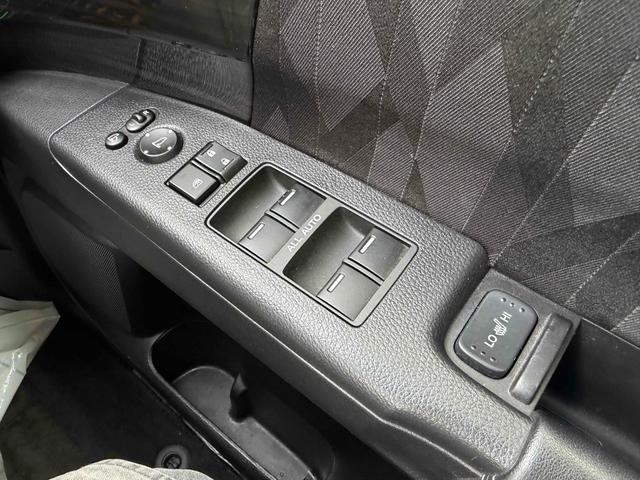 オデッセイハイブリッド ハイブリッドアブソルート・ＥＸホンダセンシング　ハイブリッド　ドライブレコーダー　全周囲カメラ　ナビ　ＴＶ　両側電動スライドドア　クリアランスソナー　オートクルーズコントロール　レーンアシスト　パークアシスト　衝突被害軽減システム　オートライト（16枚目）