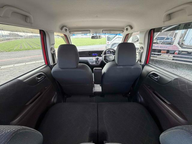 Ｎ－ＯＮＥ プレミアム・Ｌパッケージ　バックカメラ　オートライト　ＨＩＤ　スマートキー　アイドリングストップ　電動格納ミラー　ＣＶＴ　盗難防止システム　ＡＢＳ　ＥＳＣ　アルミホイール　衝突安全ボディ　エアコン　パワーステアリング（11枚目）