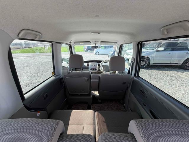 タント Ｘスペシャル　スライドドア　スマートキー　電動格納ミラー　ベンチシート　ＣＶＴ　盗難防止システム　ＡＢＳ　ＣＤ　ミュージックプレイヤー接続可　衝突安全ボディ　エアコン　パワーステアリング　パワーウィンドウ（7枚目）