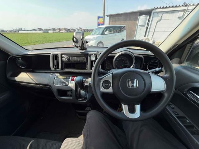 Ｎ－ＯＮＥ Ｇ・Ｌパッケージ　ＥＴＣ　バックカメラ　ＨＩＤ　スマートキー　アイドリングストップ　電動格納ミラー　ベンチシート　ＣＶＴ　盗難防止システム　ＡＢＳ　ＥＳＣ　ＣＤ　ＵＳＢ　衝突安全ボディ　エアコン　パワーステアリング（2枚目）