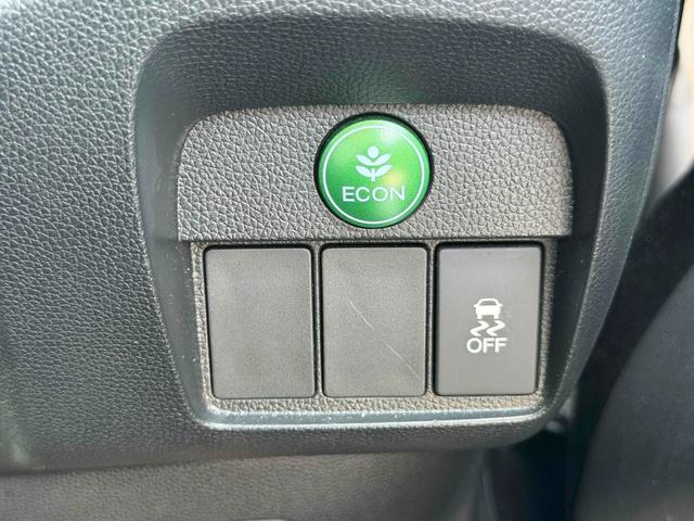 Ｎ－ＯＮＥ Ｇ・Ｌパッケージ　ＥＴＣ　バックカメラ　ＨＩＤ　スマートキー　アイドリングストップ　電動格納ミラー　ベンチシート　ＣＶＴ　盗難防止システム　ＡＢＳ　ＥＳＣ　ＣＤ　ＵＳＢ　衝突安全ボディ　エアコン　パワーステアリング（6枚目）