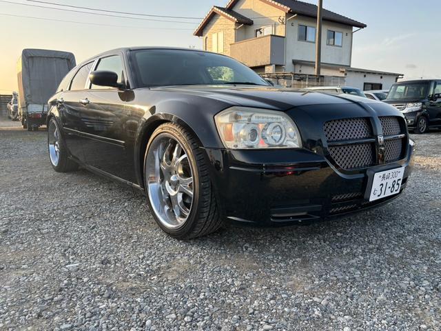 ダッジ・マグナム ＳＥ　社外アルミ２２インチ　キ－レス　ハ－フレザ－シ－ト　社外ヘッドライト（15枚目）