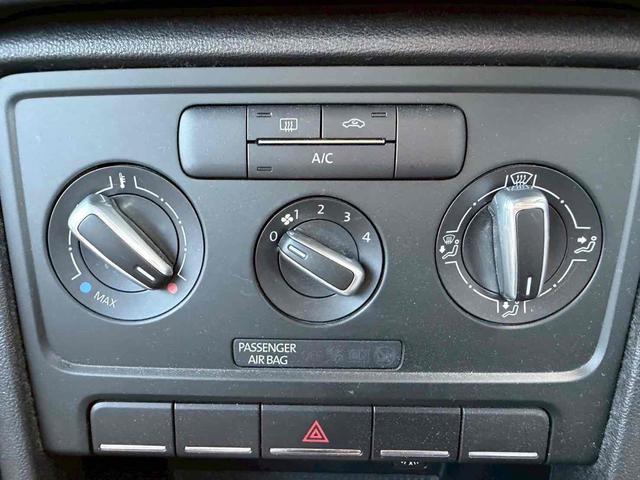 ザ・ビートル デザイン ETC ナビ TV AT アルミホイール 盗難防止システム ABS CD DVD再生 USB Bluetooth エアコン パワーステアリング パワーウィンドウ(6枚目)