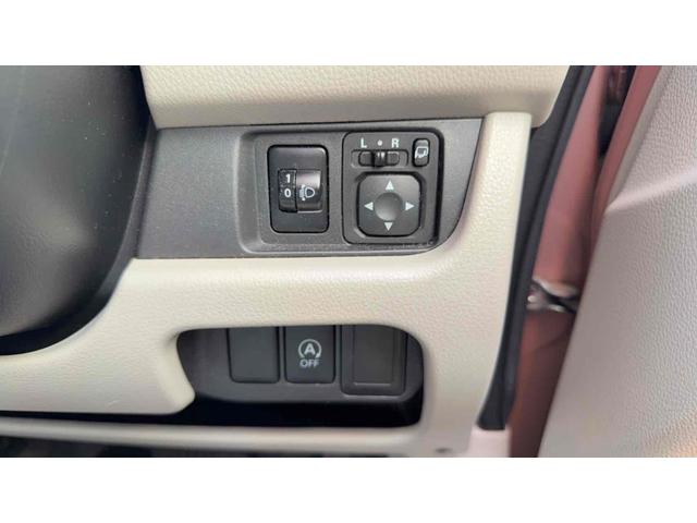 デイズ Ｘ　ＥＴＣ　全周囲カメラ　ナビ　クリアランスソナー　スマートキー　アイドリングストップ　電動格納ミラー　ベンチシート　ＣＶＴ　盗難防止システム　ＡＢＳ　ミュージックプレイヤー接続可　衝突安全ボディ（6枚目）