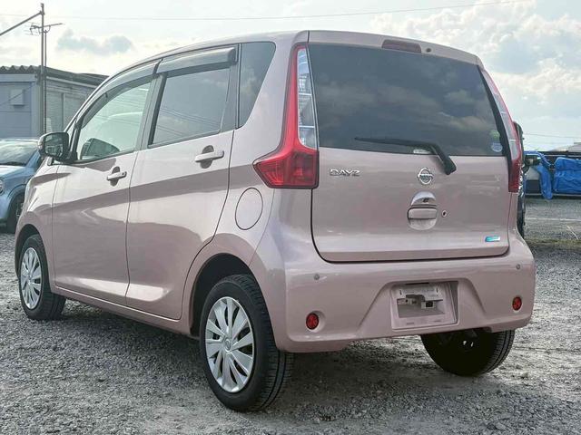 デイズ Ｘ　ＥＴＣ　全周囲カメラ　ナビ　クリアランスソナー　スマートキー　アイドリングストップ　電動格納ミラー　ベンチシート　ＣＶＴ　盗難防止システム　ＡＢＳ　ミュージックプレイヤー接続可　衝突安全ボディ（16枚目）