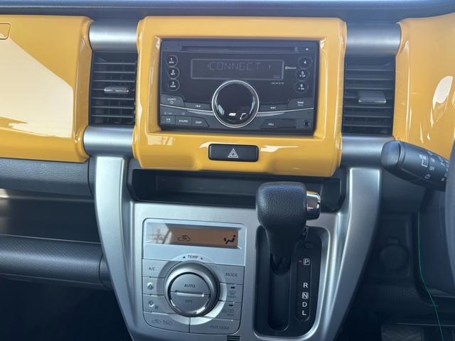 フレアクロスオーバー ＸＳ　前席シートヒーター　スマキー　キーレスエントリー　オートライト　デュアルレーダーブレーキ　フルオートエアコン（3枚目）