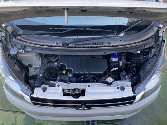 ｅＫワゴン Ｍ　フルオートエアコン　ＰＷ　ＵＶカットガラス　プライバシーガラス　運転席・助手席エアバック　ＡＢＳ　衝突安全ボディー　ブレーキアシスト　ＣＤ　ドライブレコーダー（17枚目）