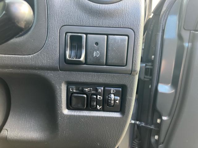 ジムニー ワイルドウインド 4WD ナビ TV キーレスエントリー 電動格納ミラー シートヒーター AT ABS ミュージックプレイヤー接続可 ルーフレール アルミホイール 衝突安全ボディ エアコン(15枚目)