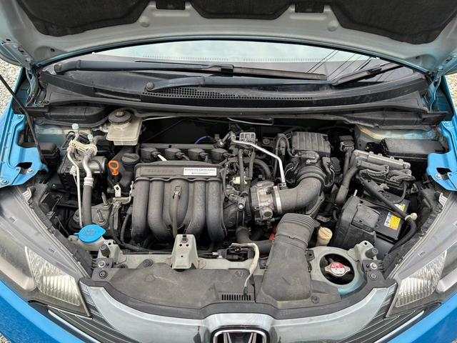 Fパッケージ 1年保証/ハイブリッド車/全面窓ウロコ除去済み/作業記録掲載/アイドリングストップ/ナビTV/DVD再生/CD再生/スマートキー(スペアキー2個)/リペアキット/工具類確認済(18枚目)