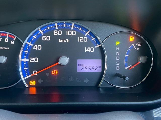 ピクシススペース カスタム　Ｘ　ＨＩＤ　スマートキー　アイドリングストップ　電動格納ミラー　ＣＶＴ　盗難防止システム　ＡＢＳ　ＣＤ　衝突安全ボディ　エアコン　パワーステアリング　パワーウィンドウ（7枚目）