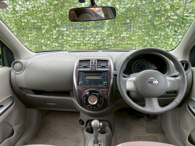 マーチ ボレロ　ＥＴＣ　アルミホイール　スマートキー　アイドリングストップ　電動格納ミラー　ＣＶＴ　盗難防止システム　衝突安全ボディ　ＡＢＳ　ＥＳＣ　ＣＤ　ミュージックプレイヤー接続可　エアコン　パワーステアリング（2枚目）