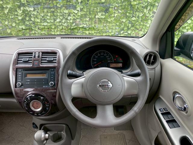 マーチ ボレロ　ＥＴＣ　アルミホイール　スマートキー　アイドリングストップ　電動格納ミラー　ＣＶＴ　盗難防止システム　衝突安全ボディ　ＡＢＳ　ＥＳＣ　ＣＤ　ミュージックプレイヤー接続可　エアコン　パワーステアリング（3枚目）