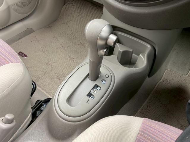 マーチ ボレロ　ＥＴＣ　アルミホイール　スマートキー　アイドリングストップ　電動格納ミラー　ＣＶＴ　盗難防止システム　衝突安全ボディ　ＡＢＳ　ＥＳＣ　ＣＤ　ミュージックプレイヤー接続可　エアコン　パワーステアリング（6枚目）