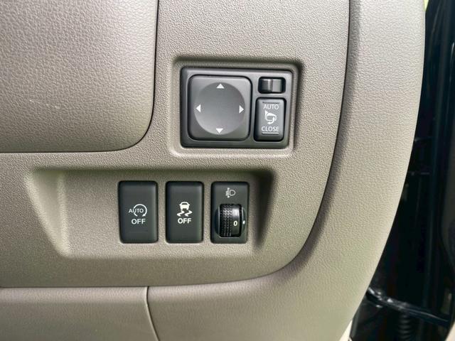 マーチ ボレロ　ＥＴＣ　アルミホイール　スマートキー　アイドリングストップ　電動格納ミラー　ＣＶＴ　盗難防止システム　衝突安全ボディ　ＡＢＳ　ＥＳＣ　ＣＤ　ミュージックプレイヤー接続可　エアコン　パワーステアリング（8枚目）