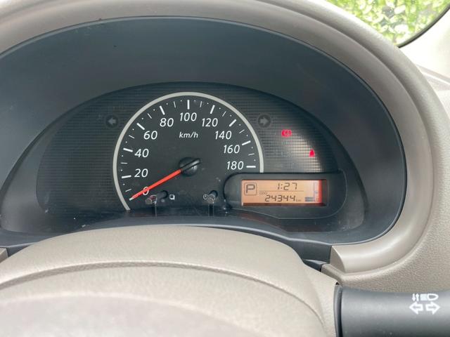マーチ ボレロ　ＥＴＣ　アルミホイール　スマートキー　アイドリングストップ　電動格納ミラー　ＣＶＴ　盗難防止システム　衝突安全ボディ　ＡＢＳ　ＥＳＣ　ＣＤ　ミュージックプレイヤー接続可　エアコン　パワーステアリング（21枚目）