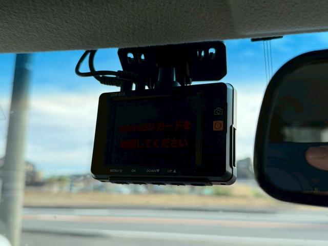 �h���C�u���R�[�_�[������f���Ɖ������L�^���Ă����h���C�u���R�[�_�[�́A���̂̍ۂɊm���ȏ؋��\�͂𔭊����Ă���܂��B