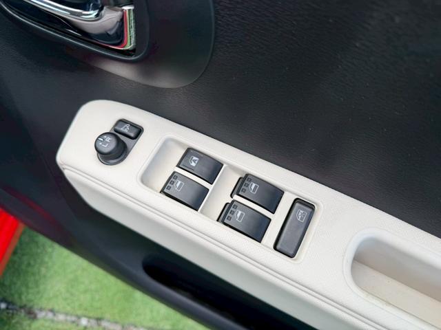 ミラココア ココアプラスＸ　ドライブレコーダー　ＥＴＣ　バックカメラ　ナビ　ＴＶ　ＬＥＤヘッドランプ　スマートキー　アイドリングストップ　電動格納ミラー　ベンチシート　ＣＶＴ　盗難防止システム　ＡＢＳ　ＣＤ　ＤＶＤ再生　ＵＳＢ（11枚目）