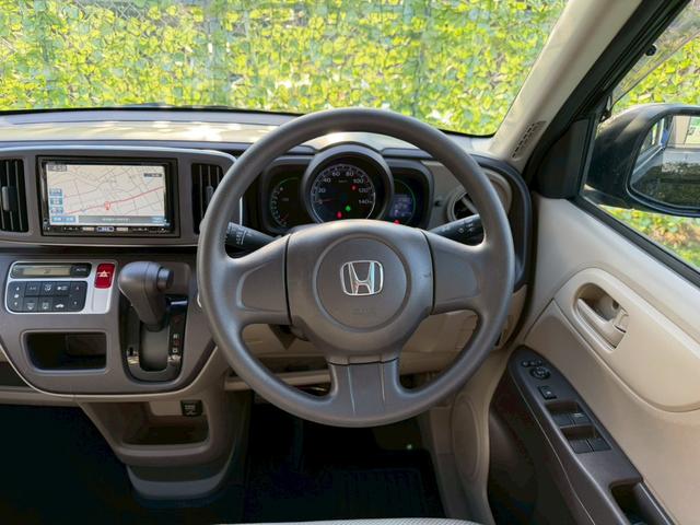 Ｎ－ＯＮＥ Ｇ　ナビ　ＴＶ　スマートキー　アイドリングストップ　電動格納ミラー　ベンチシート　ＣＶＴ　盗難防止システム　ＡＢＳ　ＥＳＣ　ＣＤ　ＤＶＤ再生　ＵＳＢ　Ｂｌｕｅｔｏｏｔｈ　衝突安全ボディ　エアコン（3枚目）